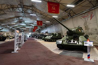 蜗牛公司庆祝《方舟》系列十周年，推出全新内容并举办全球社区活动